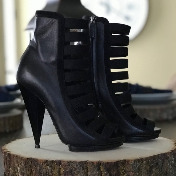 Gucci Olimpia Open Toe Bootie - Picture 2 of 7